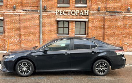 Toyota Camry, 2020 год, 2 600 000 рублей, 5 фотография