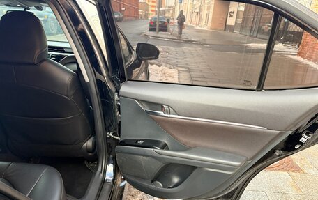 Toyota Camry, 2020 год, 2 600 000 рублей, 16 фотография