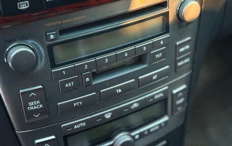 Toyota Avensis III рестайлинг, 2005 год, 700 000 рублей, 9 фотография
