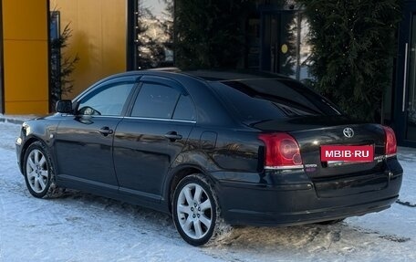 Toyota Avensis III рестайлинг, 2005 год, 700 000 рублей, 5 фотография