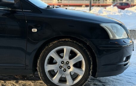 Toyota Avensis III рестайлинг, 2005 год, 700 000 рублей, 15 фотография