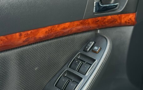 Toyota Avensis III рестайлинг, 2005 год, 700 000 рублей, 12 фотография