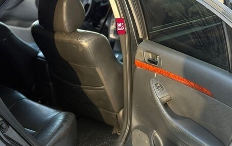 Toyota Avensis III рестайлинг, 2005 год, 700 000 рублей, 14 фотография