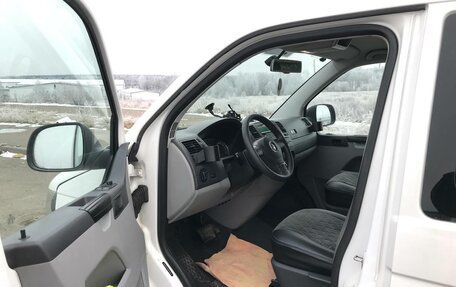 Volkswagen Caravelle T5, 2013 год, 9 фотография