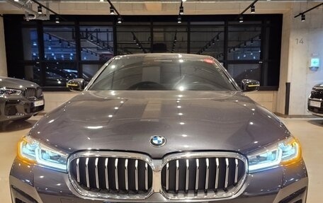 BMW 5 серия, 2022 год, 7 100 000 рублей, 2 фотография