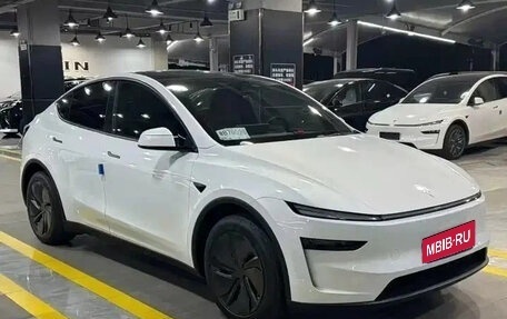 Tesla Model Y I, 2026 год, 6 920 000 рублей, 3 фотография
