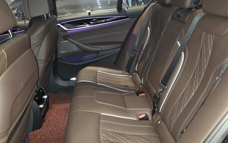 BMW 5 серия, 2022 год, 7 100 000 рублей, 20 фотография