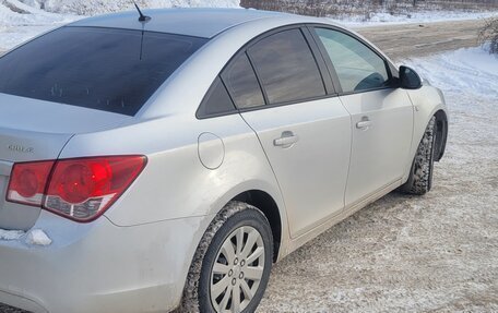 Chevrolet Cruze II, 2012 год, 530 000 рублей, 3 фотография