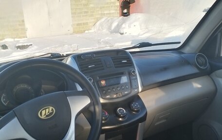 Lifan X60 I рестайлинг, 2013 год, 335 000 рублей, 18 фотография