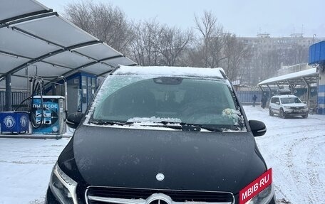 Mercedes-Benz V-Класс, 2015 год, 3 900 000 рублей, 2 фотография