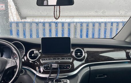 Mercedes-Benz V-Класс, 2015 год, 3 900 000 рублей, 10 фотография