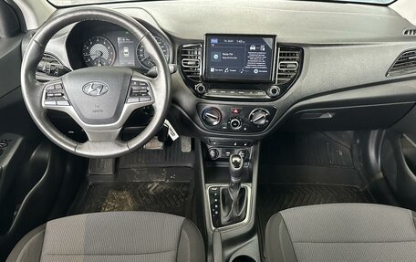 Hyundai Solaris II рестайлинг, 2021 год, 1 545 000 рублей, 6 фотография