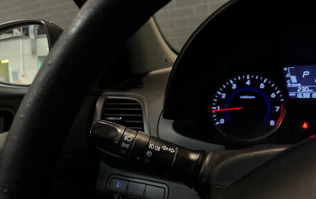 Hyundai Solaris II рестайлинг, 2013 год, 935 000 рублей, 17 фотография