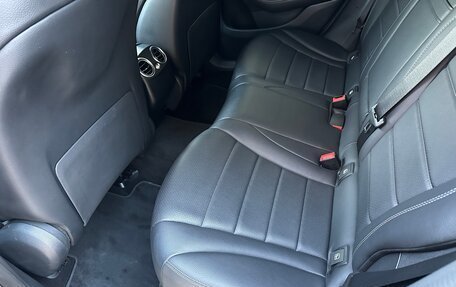 Mercedes-Benz GLC, 2018 год, 4 250 000 рублей, 16 фотография