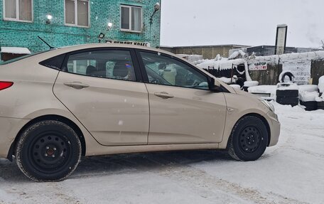 Hyundai Solaris II рестайлинг, 2011 год, 935 000 рублей, 8 фотография