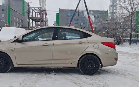 Hyundai Solaris II рестайлинг, 2011 год, 935 000 рублей, 15 фотография