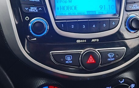 Hyundai Solaris II рестайлинг, 2011 год, 935 000 рублей, 18 фотография