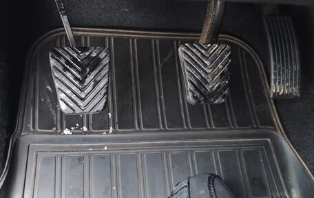 Hyundai Solaris II рестайлинг, 2011 год, 935 000 рублей, 21 фотография