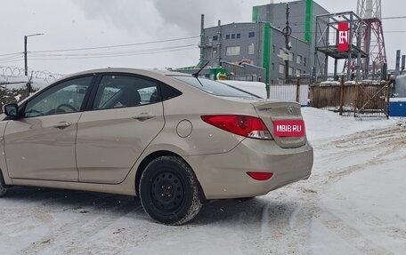 Hyundai Solaris II рестайлинг, 2011 год, 935 000 рублей, 10 фотография