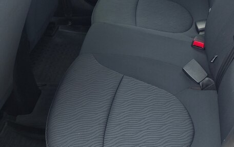 Hyundai Solaris II рестайлинг, 2011 год, 935 000 рублей, 27 фотография