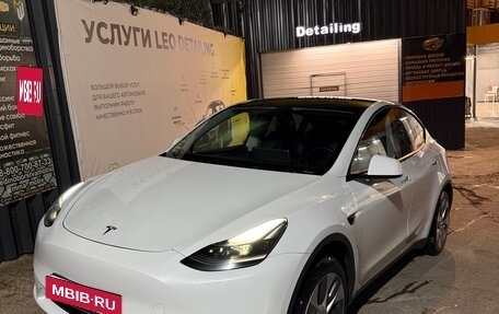 Tesla Model Y I, 2022 год, 4 250 000 рублей, 2 фотография