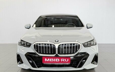 BMW 5 серия, 2024 год, 8 470 000 рублей, 2 фотография