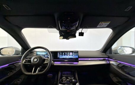 BMW 5 серия, 2024 год, 8 470 000 рублей, 30 фотография
