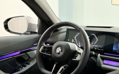 BMW 5 серия, 2024 год, 8 470 000 рублей, 38 фотография