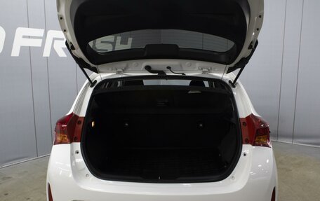 Toyota Auris II, 2012 год, 1 160 000 рублей, 19 фотография