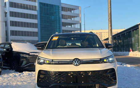 Volkswagen Tiguan, 2025 год, 4 800 000 рублей, 7 фотография