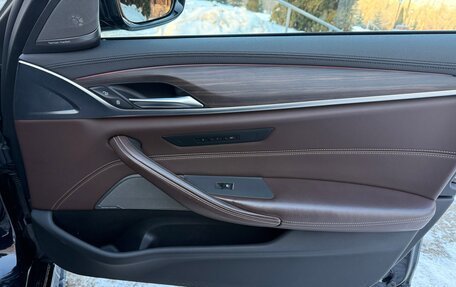 BMW 5 серия, 2018 год, 4 700 000 рублей, 20 фотография