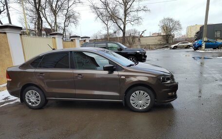 Volkswagen Polo VI (EU Market), 2017 год, 1 200 000 рублей, 2 фотография