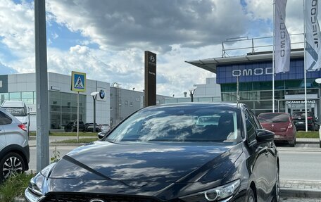 Mazda 3, 2020 год, 2 050 000 рублей, 23 фотография