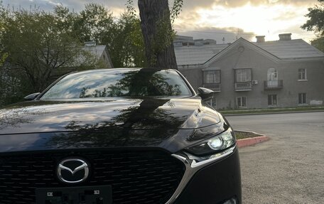 Mazda 3, 2020 год, 2 050 000 рублей, 20 фотография