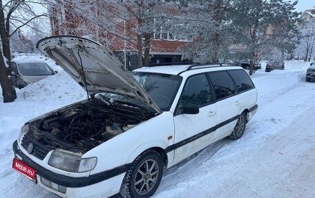 Volkswagen Passat B4, 1993 год, 100 000 рублей, 1 фотография
