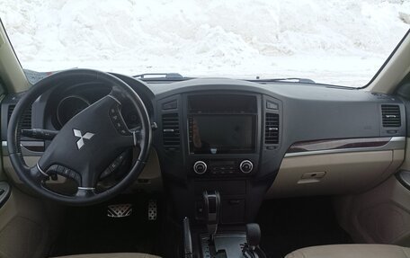 Mitsubishi Pajero IV, 2014 год, 2 250 000 рублей, 9 фотография