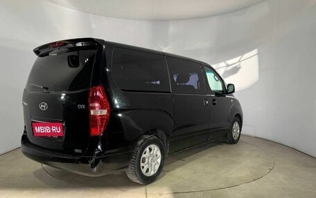 Hyundai Grand Starex Grand Starex I рестайлинг 2, 2011 год, 1 300 000 рублей, 4 фотография