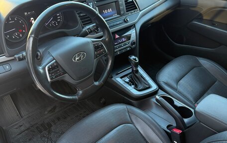 Hyundai Elantra VI рестайлинг, 2017 год, 1 290 000 рублей, 11 фотография