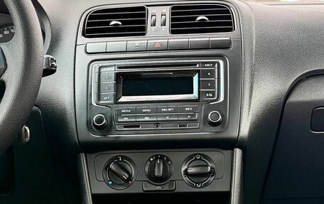 Volkswagen Polo VI (EU Market), 2015 год, 890 000 рублей, 13 фотография