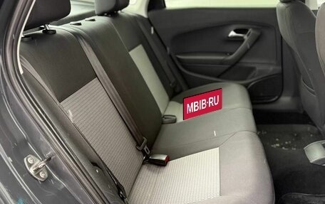 Volkswagen Polo VI (EU Market), 2015 год, 890 000 рублей, 18 фотография