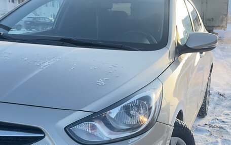 Hyundai Solaris II рестайлинг, 2011 год, 750 000 рублей, 2 фотография