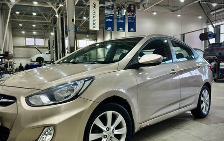 Hyundai Solaris II рестайлинг, 2011 год, 750 000 рублей, 18 фотография
