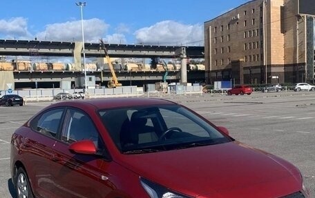 Hyundai Solaris II рестайлинг, 2018 год, 1 600 000 рублей, 4 фотография