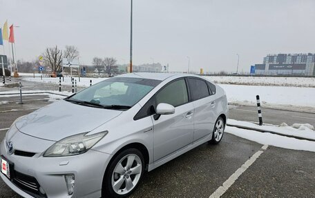 Toyota Prius, 2012 год, 1 050 000 рублей, 2 фотография