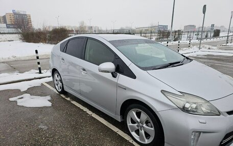 Toyota Prius, 2012 год, 1 050 000 рублей, 3 фотография