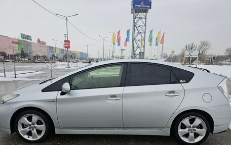 Toyota Prius, 2012 год, 1 050 000 рублей, 4 фотография