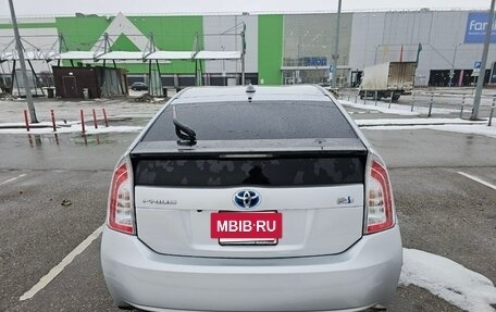 Toyota Prius, 2012 год, 1 050 000 рублей, 6 фотография