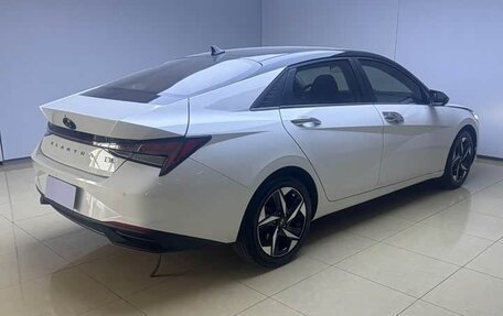 Hyundai Elantra, 2022 год, 1 750 000 рублей, 4 фотография