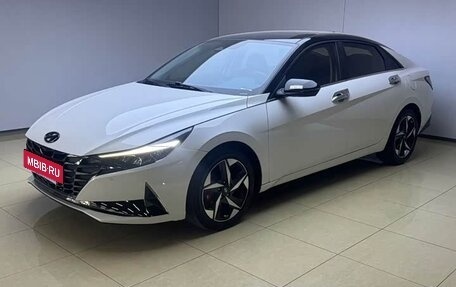 Hyundai Elantra, 2022 год, 1 750 000 рублей, 3 фотография