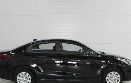 KIA Rio IV, 2017 год, 1 360 000 рублей, 4 фотография